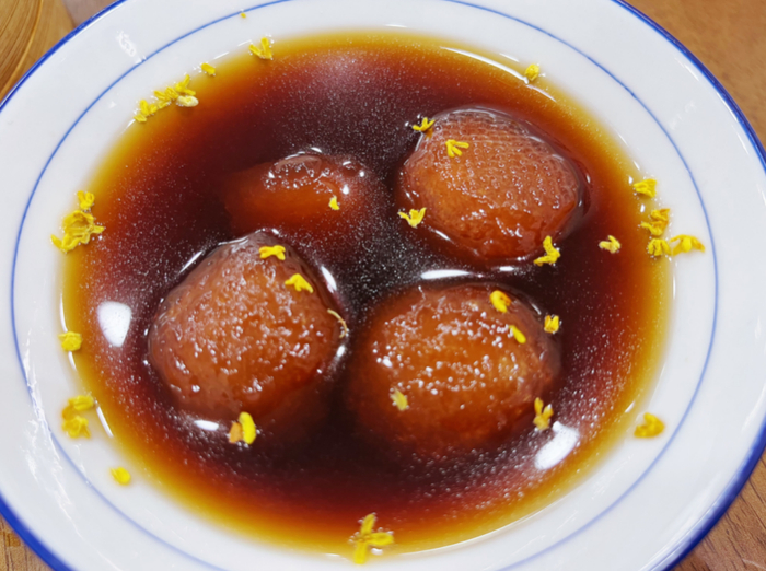图为桂花藕粉圆子，经济观察网王雅洁/摄。