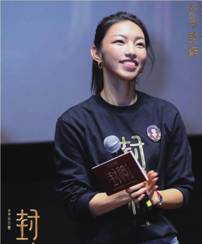         演员那尔那茜。