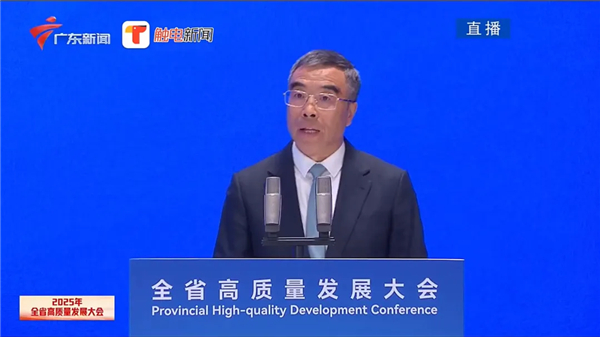 华为董事长梁华表示华为全年销售收入超过8600亿元|图片来源：广东新闻