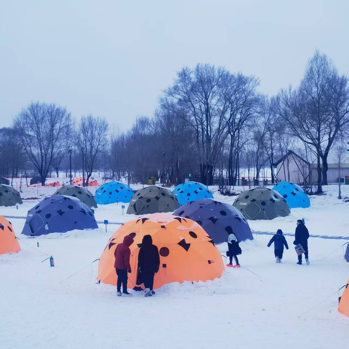 冰钓，另一种钓鱼佬的乐趣体验图为运粮河上的冰钓帐篷