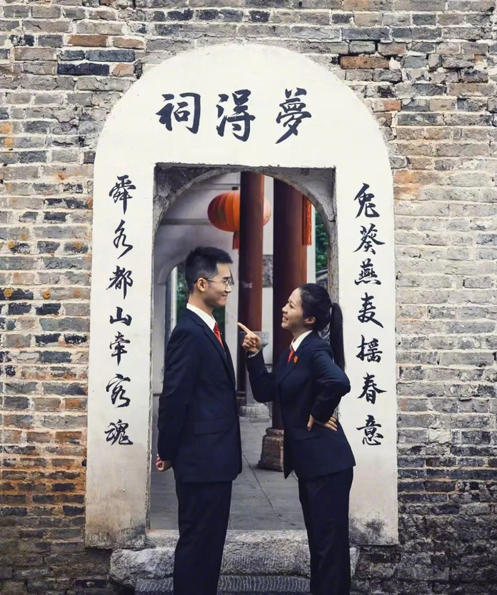 （图为塔下寺梦得祠拍摄现场）