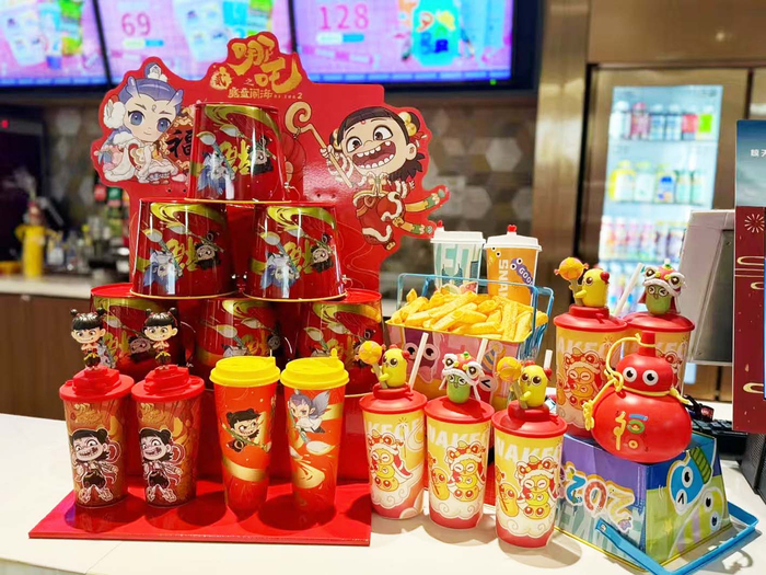 万象影城的《哪吒2》衍生 周边已经断货。屠明娟摄