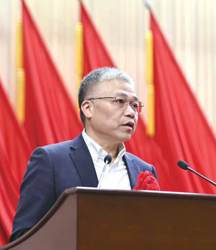 远景动力中国区总裁赵卫军发言。