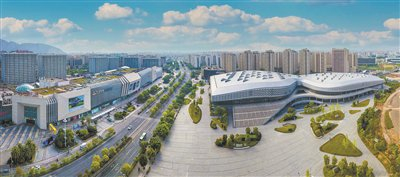 　　龙湾新气象。 项绍雄 摄