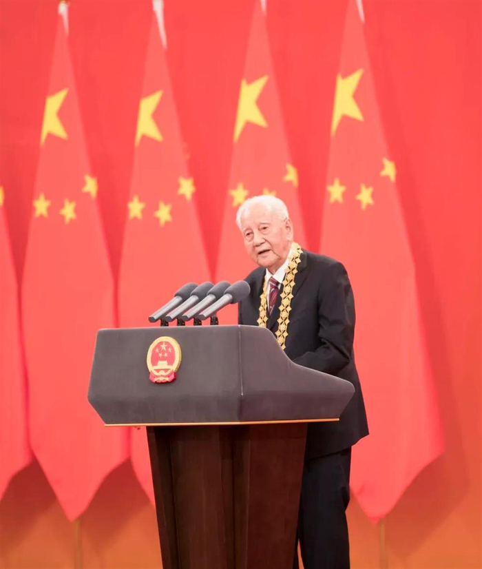 2019年9月29日，黄旭华在中华人民共和国国家勋章和国家荣誉称号颁授仪式上发言（新华社记者 丁海涛 摄）