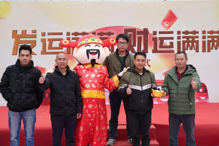 (2月8日,运满满在广州举办线下主题活动)