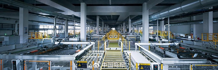 金牌家居的超级工厂。