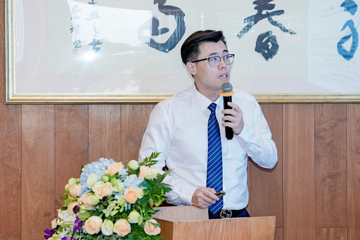 图注：华锐智呈董事长助理 李涛博士