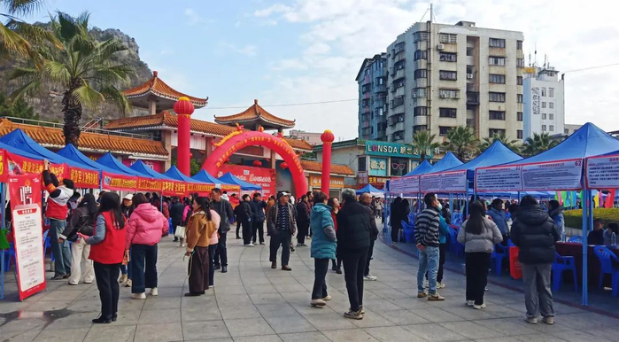 招聘会现场。图源韶关曲江发布