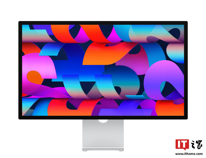 ▲ 苹果现款 Studio Display 显示器