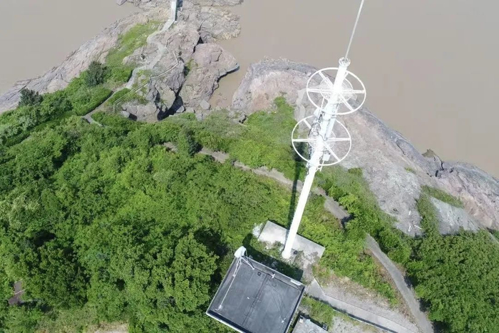 中国移动在宁波推出高精度定位技术并应用在吉利汽车的辅助驾驶上