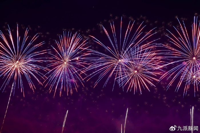 烟花绽放。图/受访者提供