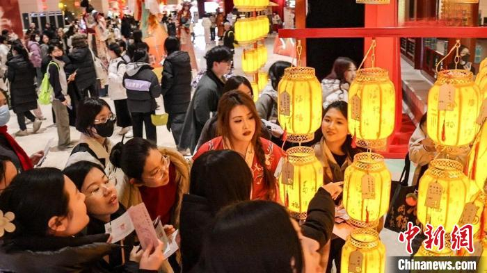 “十二时辰”主题文化市集现场。 北京天桥艺术中心供图