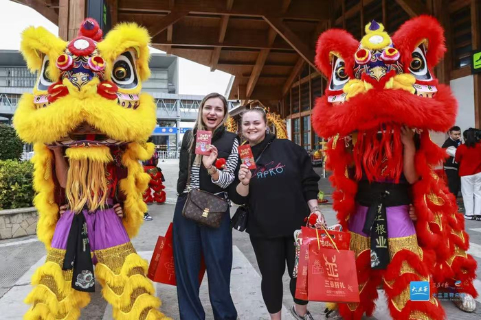 外籍游客春节畅游三亚（图源：海南文旅）