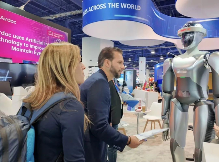 灵宝CASBOT 01 产品亮相CES展会企业授权