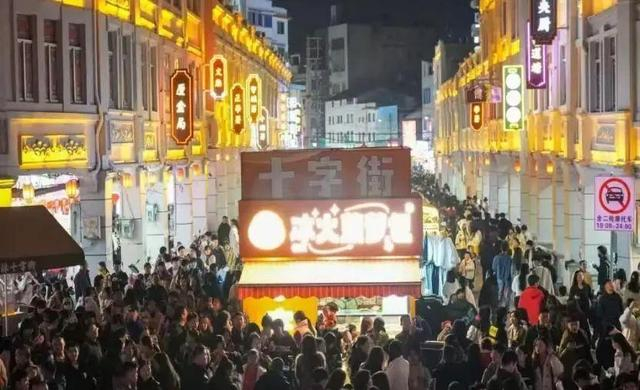 玉林十字街夜市照片。图/网络平台