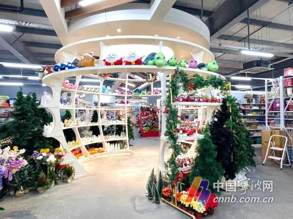 亚虎进出口的样品间 受访对象供图