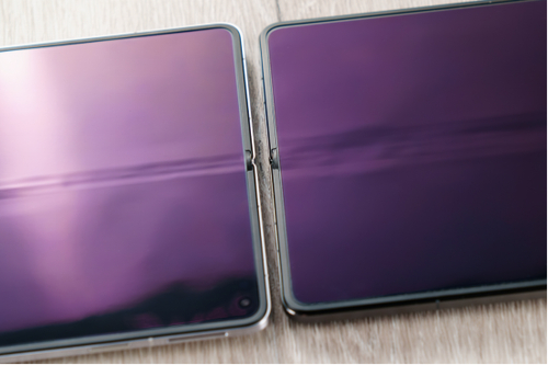 　　↑折痕范围比上代明显缩小