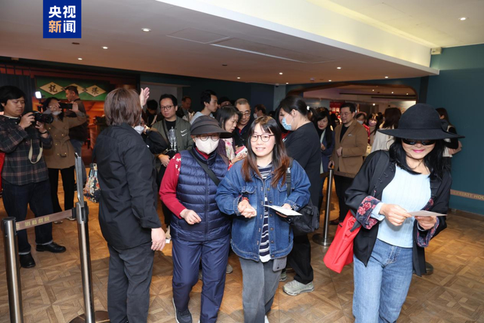 △香港影院观影现场火爆