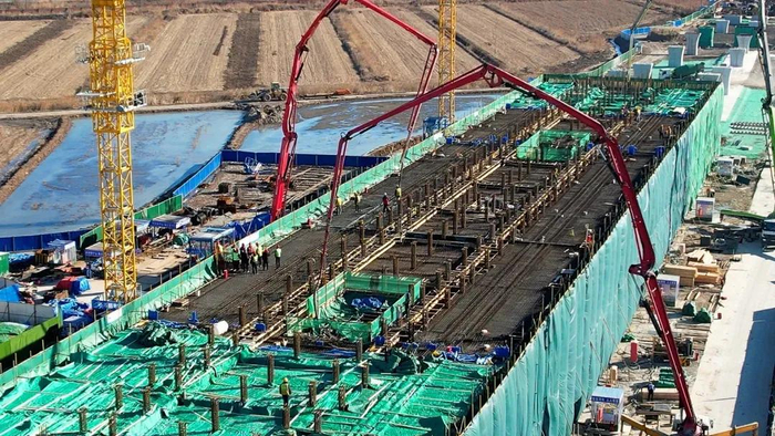 2024年12月15日，天津轨道交通Z2线06标海平路站顺利完成主体结构封顶。