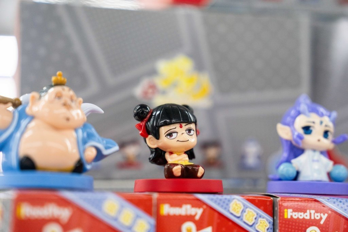 湖南桑尼森迪玩具制造有限公司的“哪吒”系列周边玩具。新华社记者 陈思汗 摄