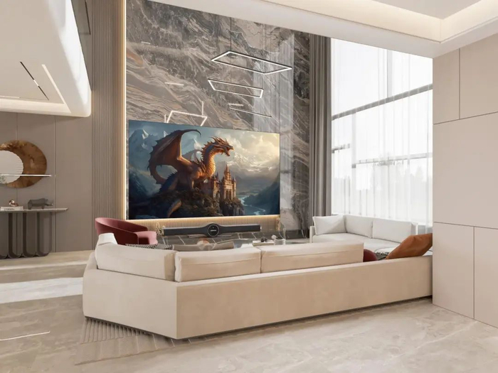 雷曼Micro LED超高清家庭巨幕（图片来源：雷曼光电）