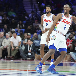 76人主场迎战独行侠