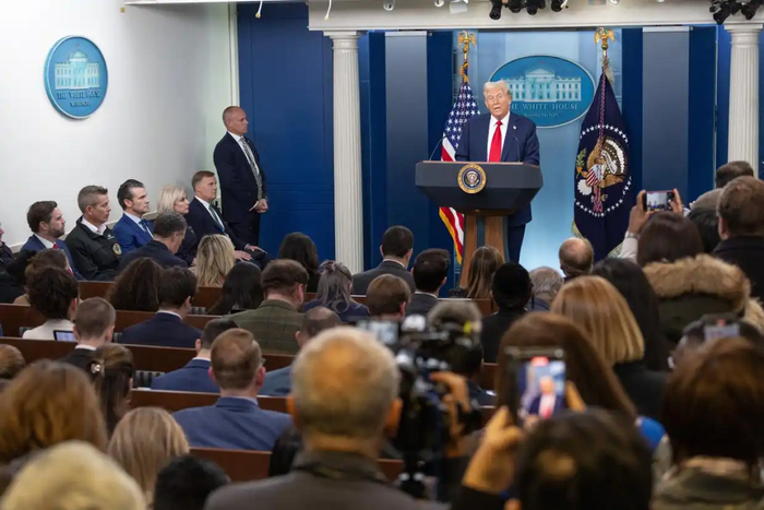 图片来源：新华社