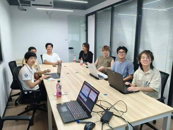 武汉模态跃迁科技有限公司创业团队。