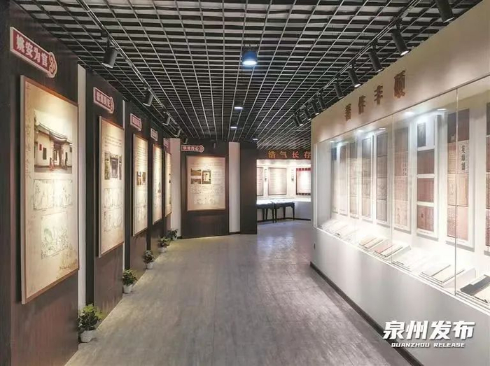 南安榕桥中学设有“南安李贽纪念馆”