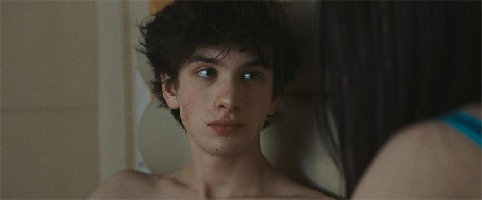 尤拉·鲍里索夫在《阿诺拉》中