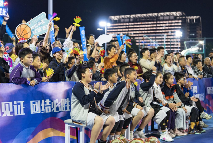 北仑区中小学生篮球“超级联赛”。北仑区教育局供图。​