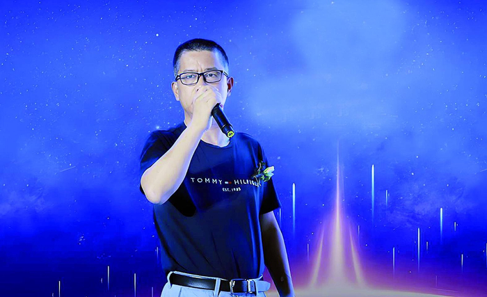     张源