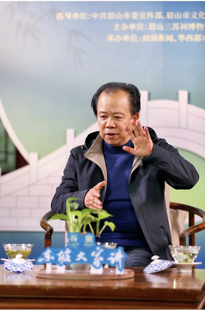 △刘小川在讲座中。文博摄