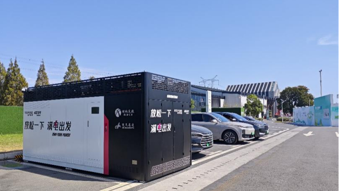 中国有研研制的分布式供能固态储氢装置应用于电动汽车超充站