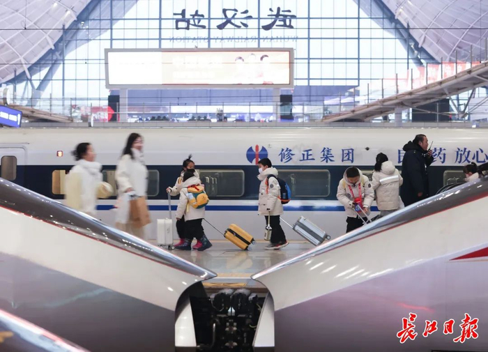 武汉站。（记者 胡冬冬 摄）