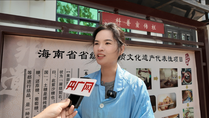吴少玉接受央广网采访（央广网发  王超  摄）