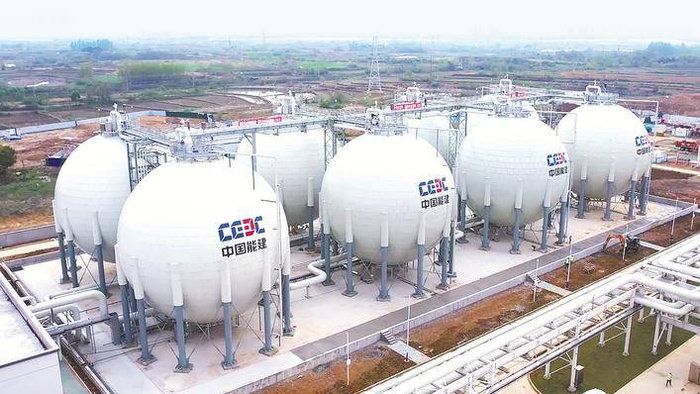 位于应城市的全球首座300兆瓦级压缩空气储能电站。（湖北日报全媒记者 王欣 通讯员 蔡青阳 摄）