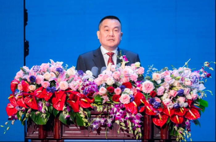 （泸州老窖集团（股份）公司党委书记、董事长刘淼）