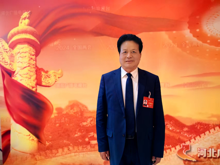 全国人大代表、河北省河间市大庄村党支部书记石炳启（央广网发  受访者供图）