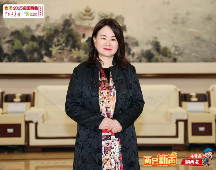 全国政协委员、岳阳市岳阳楼区桥西小学高级教师柳玲玲（受访者供图）