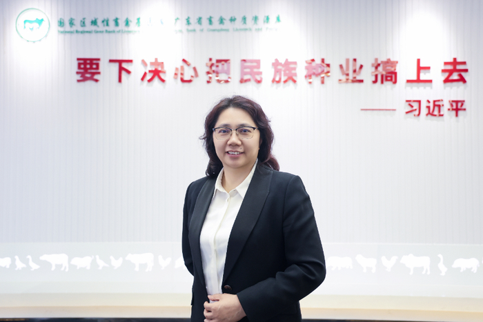 （全国人大代表，华南农业大学动物科学学院院长、珠江学者谢青梅）