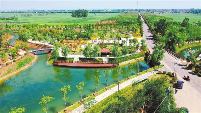 郏县水系连通工程润泽美丽乡村。郏县县委宣传部供图