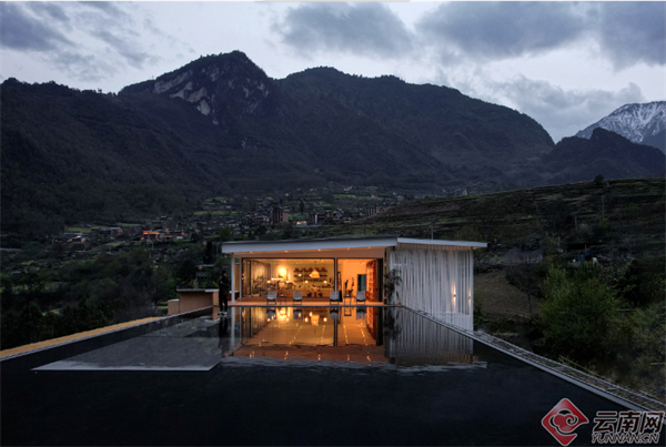 丙中洛云野·见江民宿