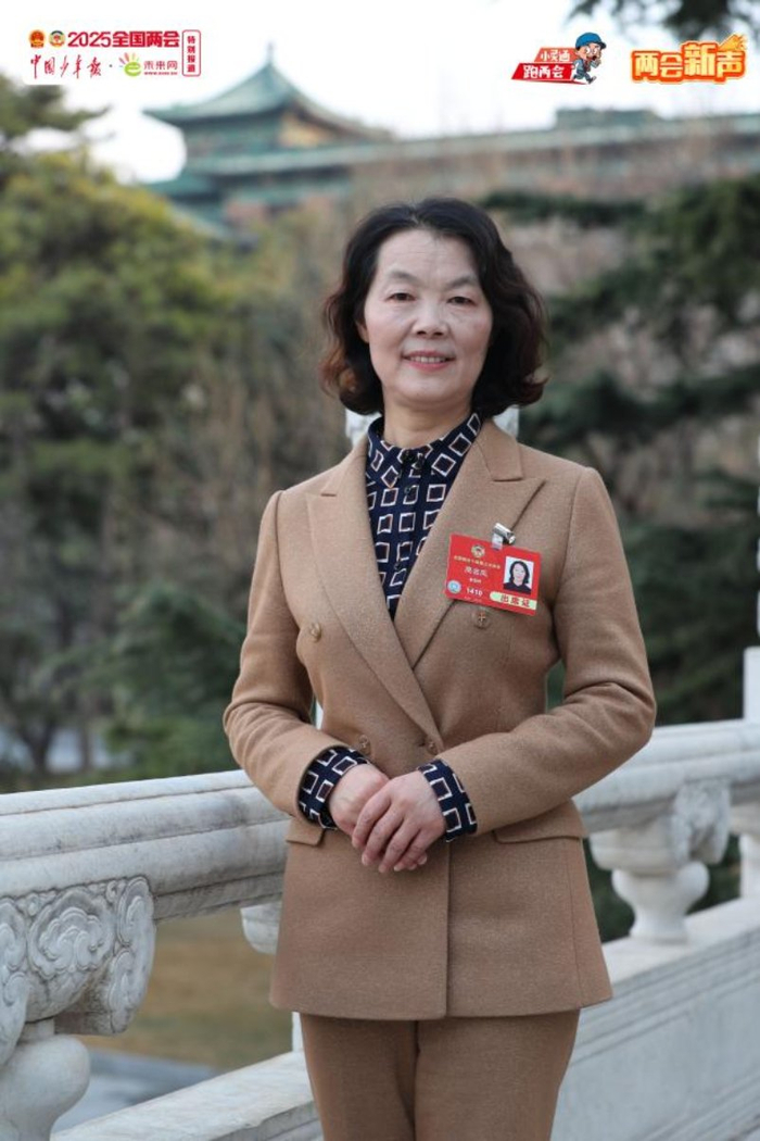 全国政协委员、江苏省泰州市姜堰区实验小学教育集团校长高金凤/受访人供图