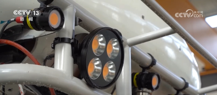 央视《朝闻天下》报道的灯光系统截图