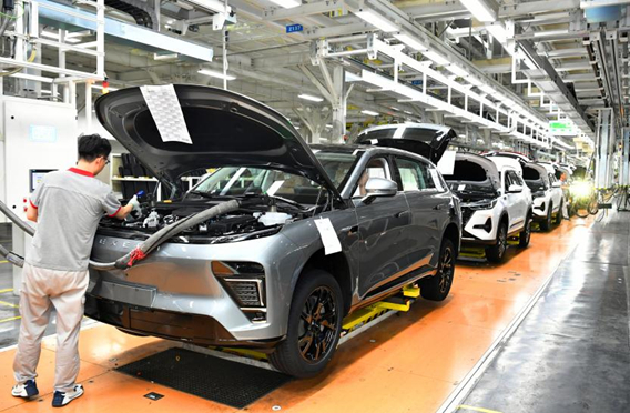 奇瑞汽车生产线 杨大伟 图