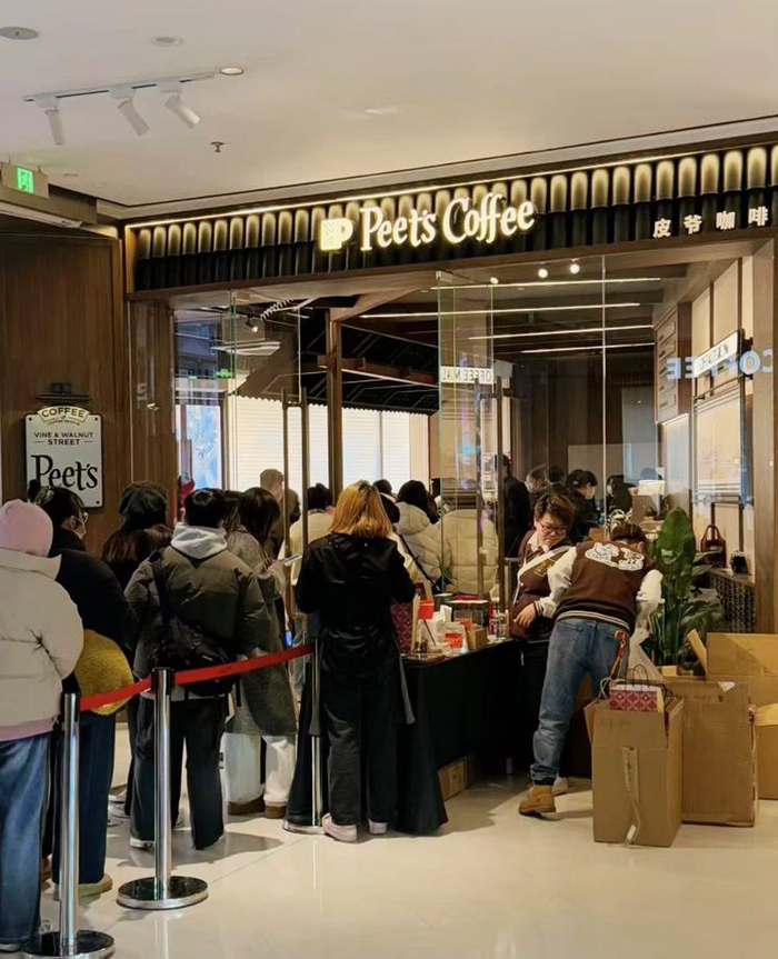 Peet's Coffee。云飞 摄
