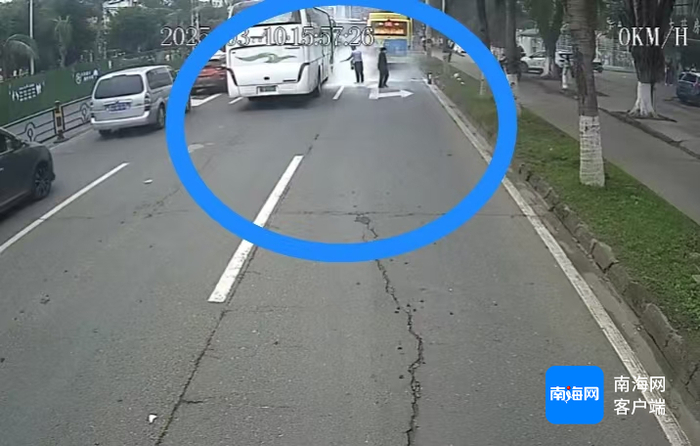 救火现场。通讯员供图