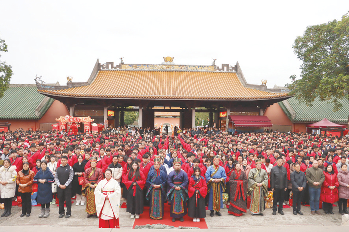     南宁桂鼎学校举行成人礼现场。 （学校供图）
